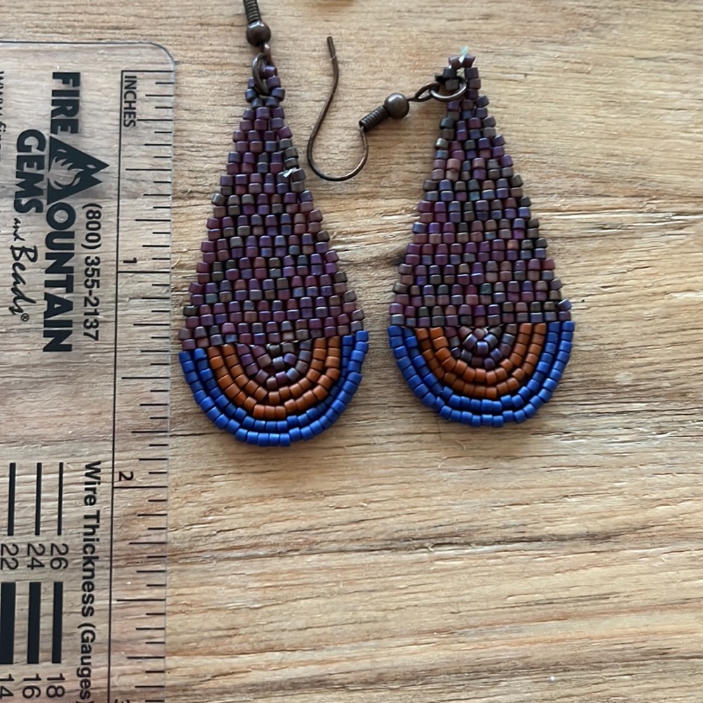 Handmade beaded earrings - Picture 3 of 3